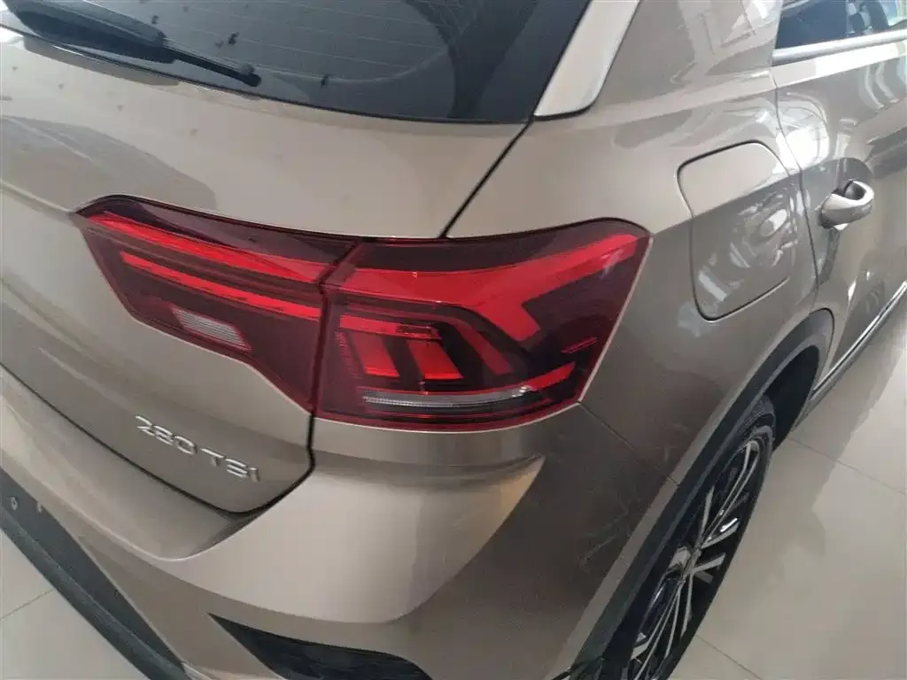 Volkswagen T-Roc 2023 из CN, фото 8