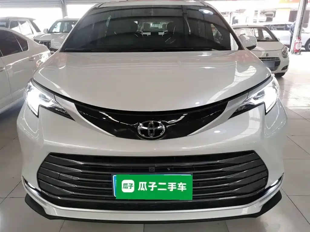 Toyota Sienna 2025 из CN, фото 7