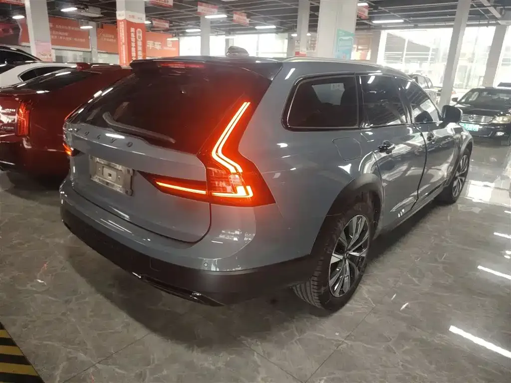 Volvo V90 2021 из CN, фото 10