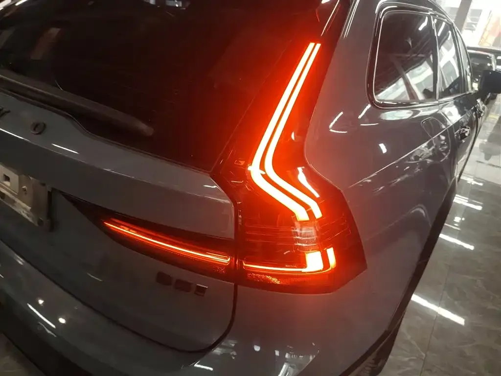 Volvo V90 2021 из CN, фото 6