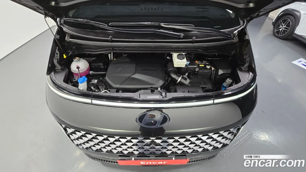 Hyundai Staria 2025 из KR, фото 9