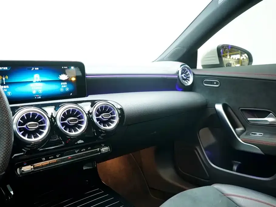 Mercedes-Benz CLA (Import) 2023 из CN, фото 8