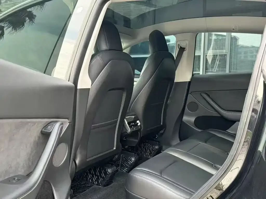 Tesla Model Y 2021 из CN, фото 8