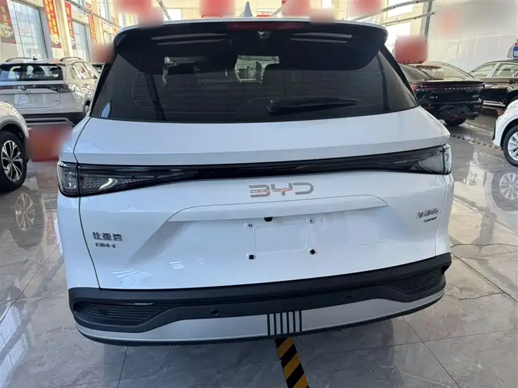 BYD Seal 05 DM-i — фото 7