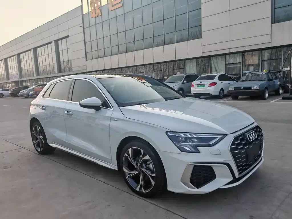 Audi A3 2022 из CN, фото 3