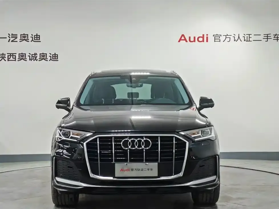 Audi Q7 2023 из CN, фото 3