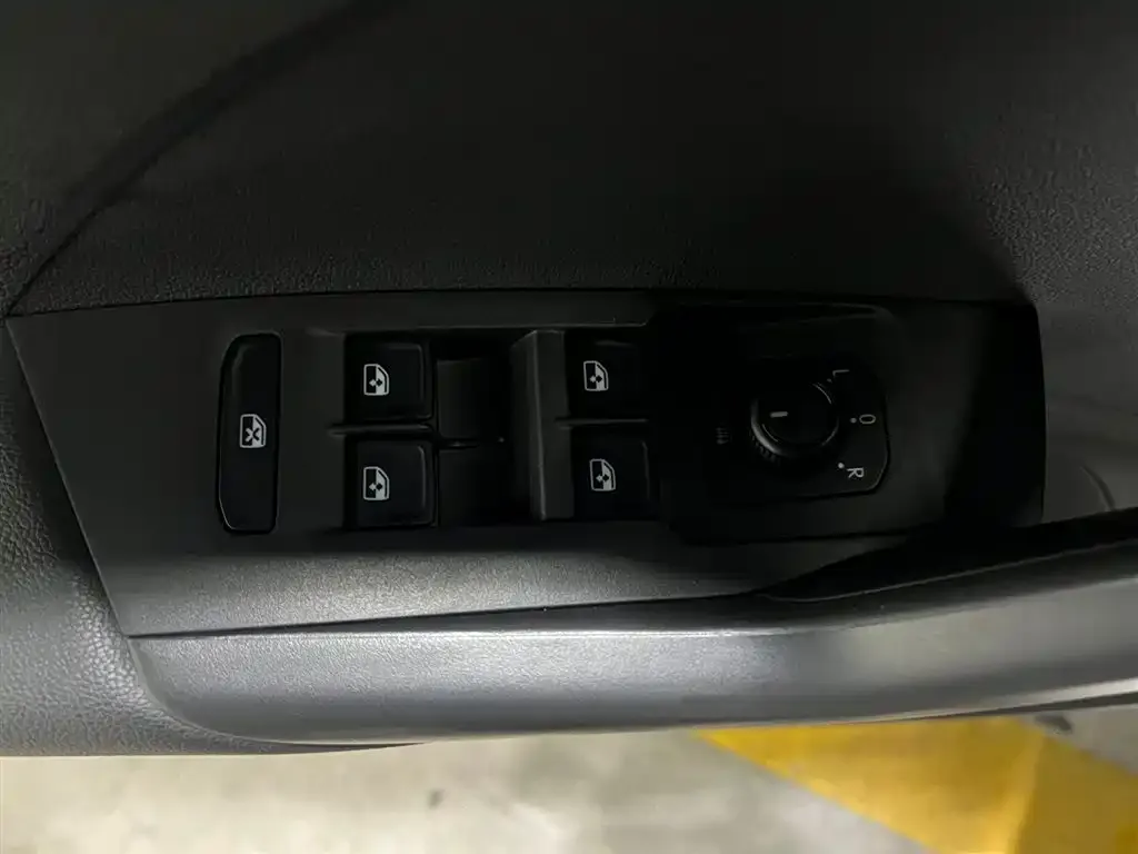 Volkswagen T-Cross 2021 из CN, фото 4