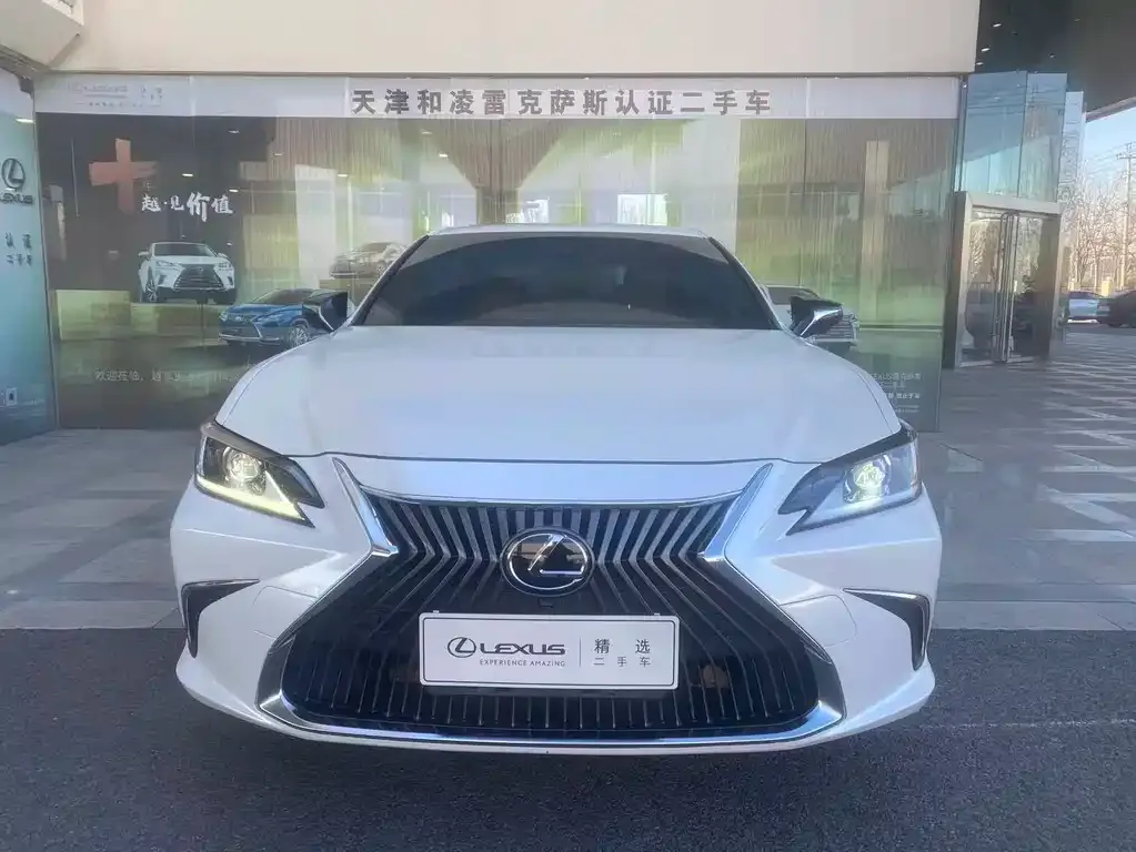 Lexus ES — фото 2
