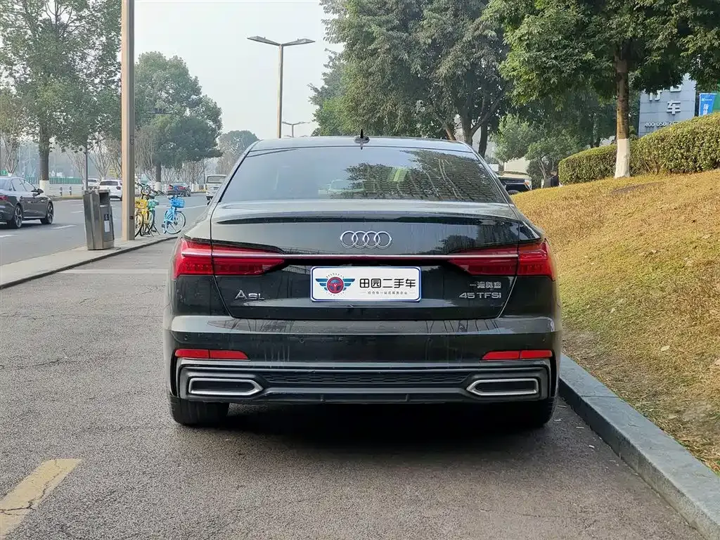 Audi A6L 2021 из CN, фото 9