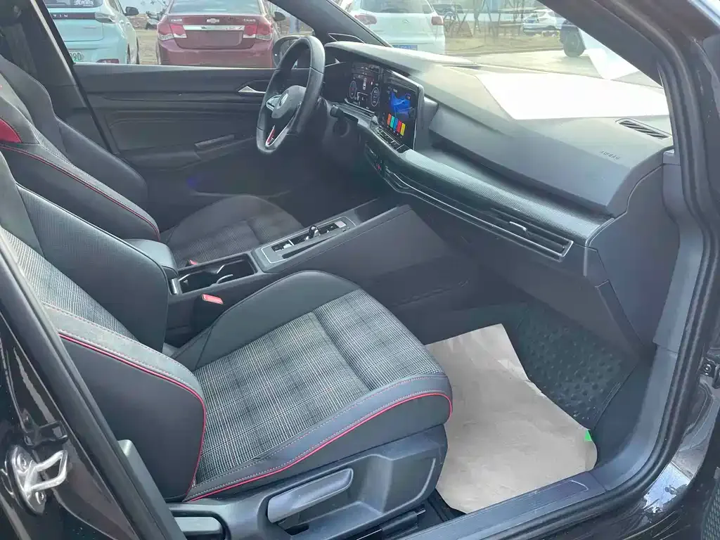 Volkswagen Golf GTI 2023 из CN, фото 6