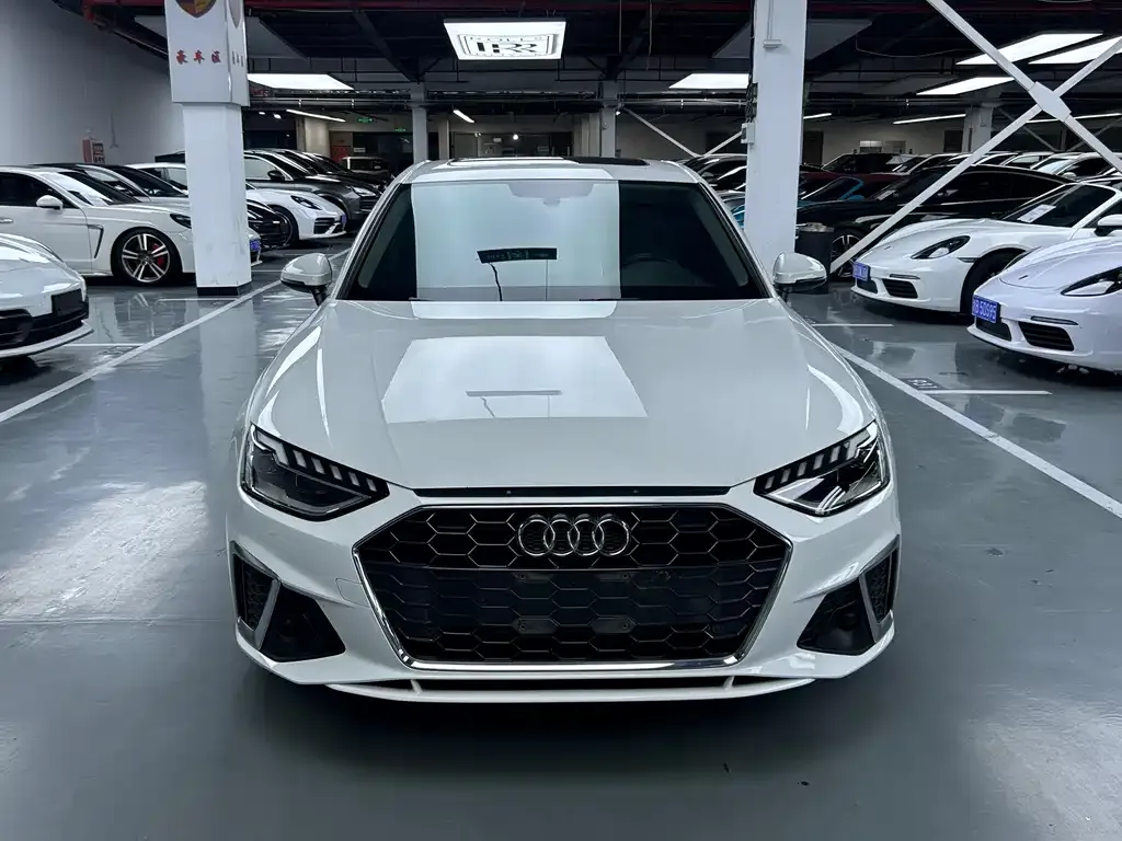 Audi A4L 2022 из CN, фото 8