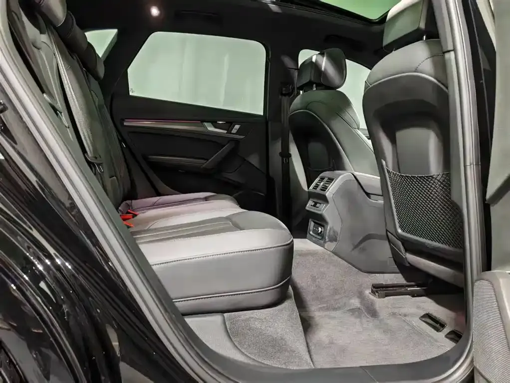 Audi Q5L 2023 из CN, фото 6