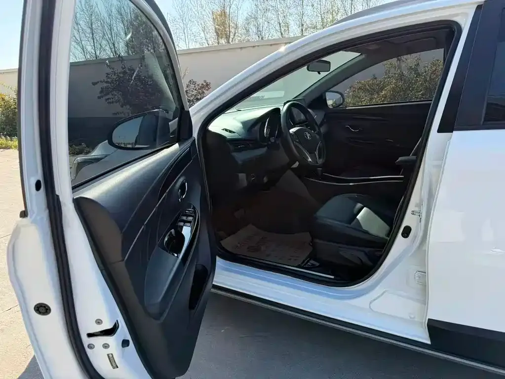 Toyota Yaris L 2022 из CN, фото 6