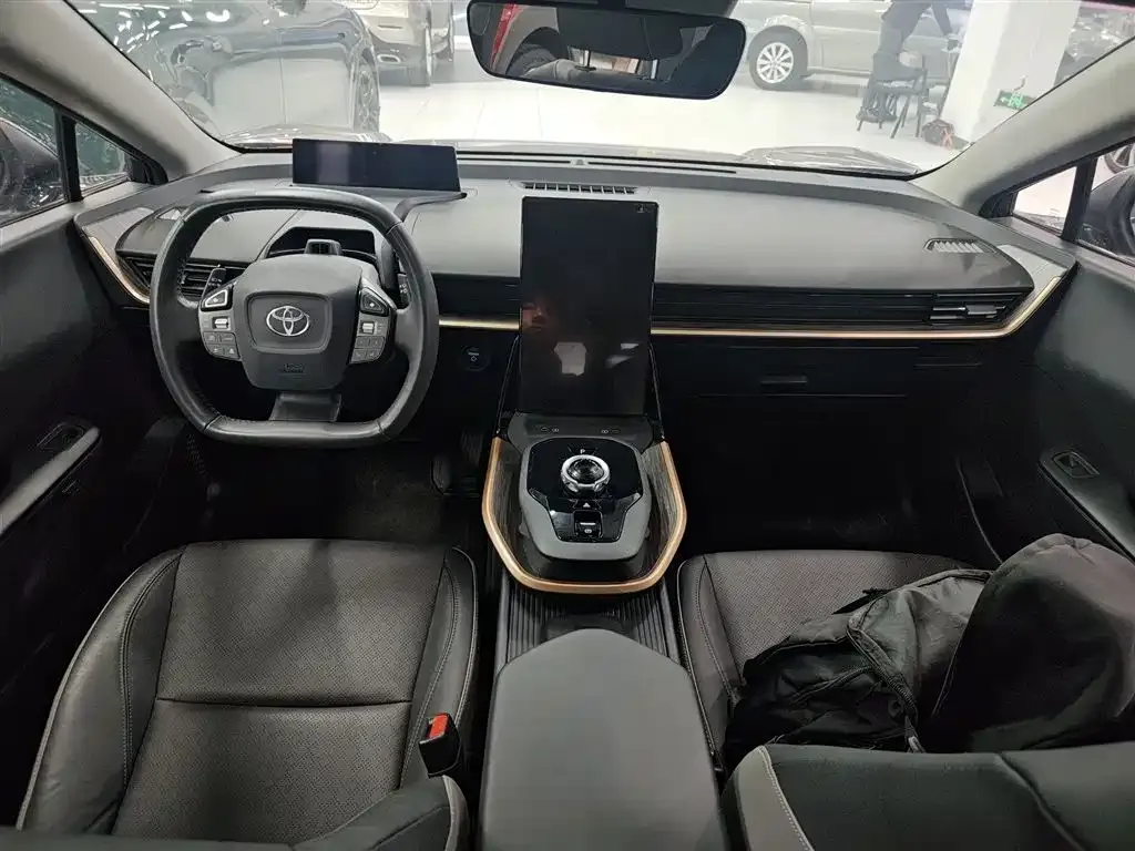Toyota bZ3 2023 из CN, фото 10
