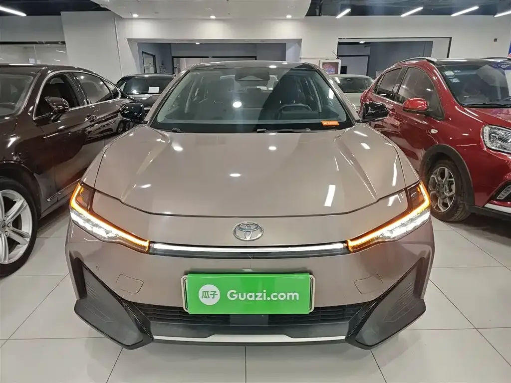 Toyota bZ3 2023 из CN, фото 8