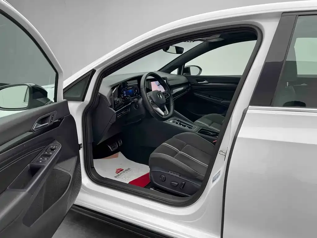 [object Object] Golf 2023 из CN, фото 10