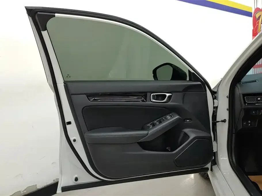 Honda Civic 2023 из CN, фото 2