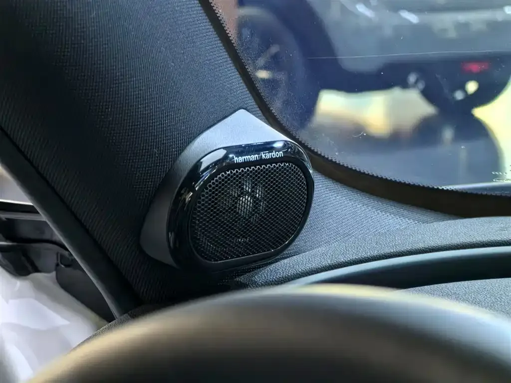 MINI Clubman — фото 10