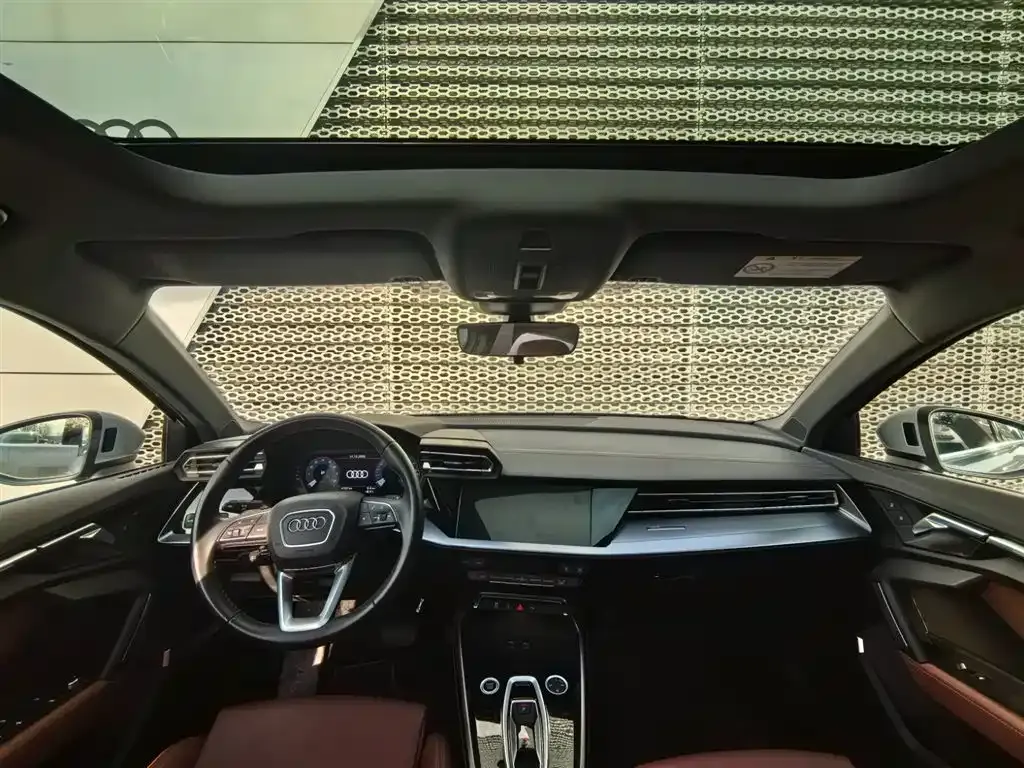 Audi A3 2024 из CN, фото 2