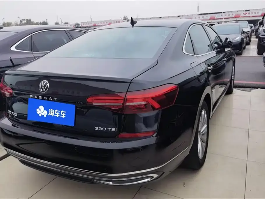 Volkswagen Passat — фото 9