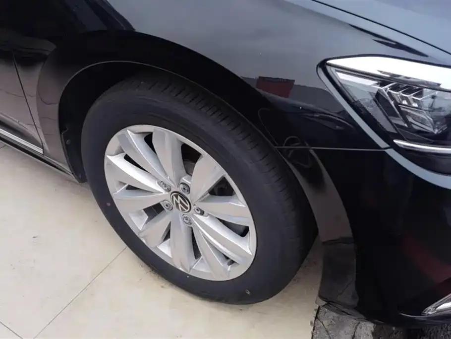 Volkswagen Passat — фото 3