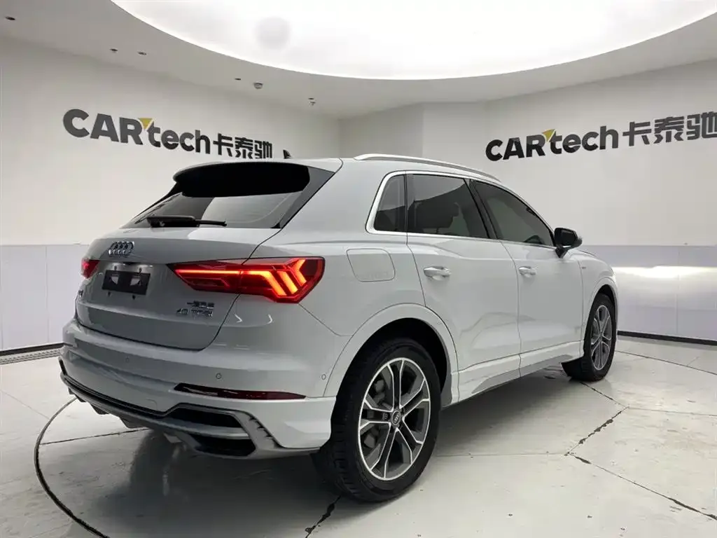 Audi Q3 — фото 3