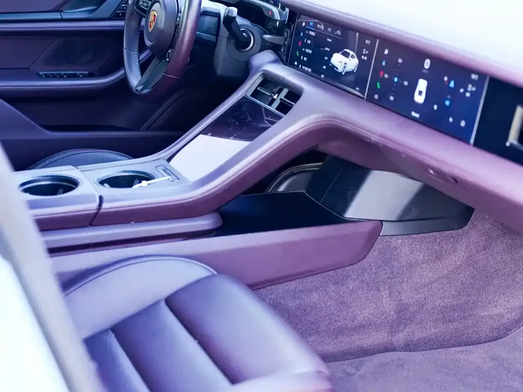 Porsche Taycan 2021 из CN, фото 10