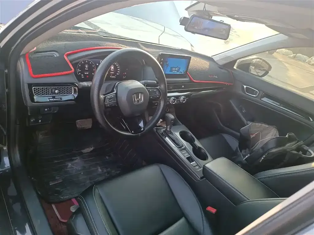 Honda Civic — фото 3