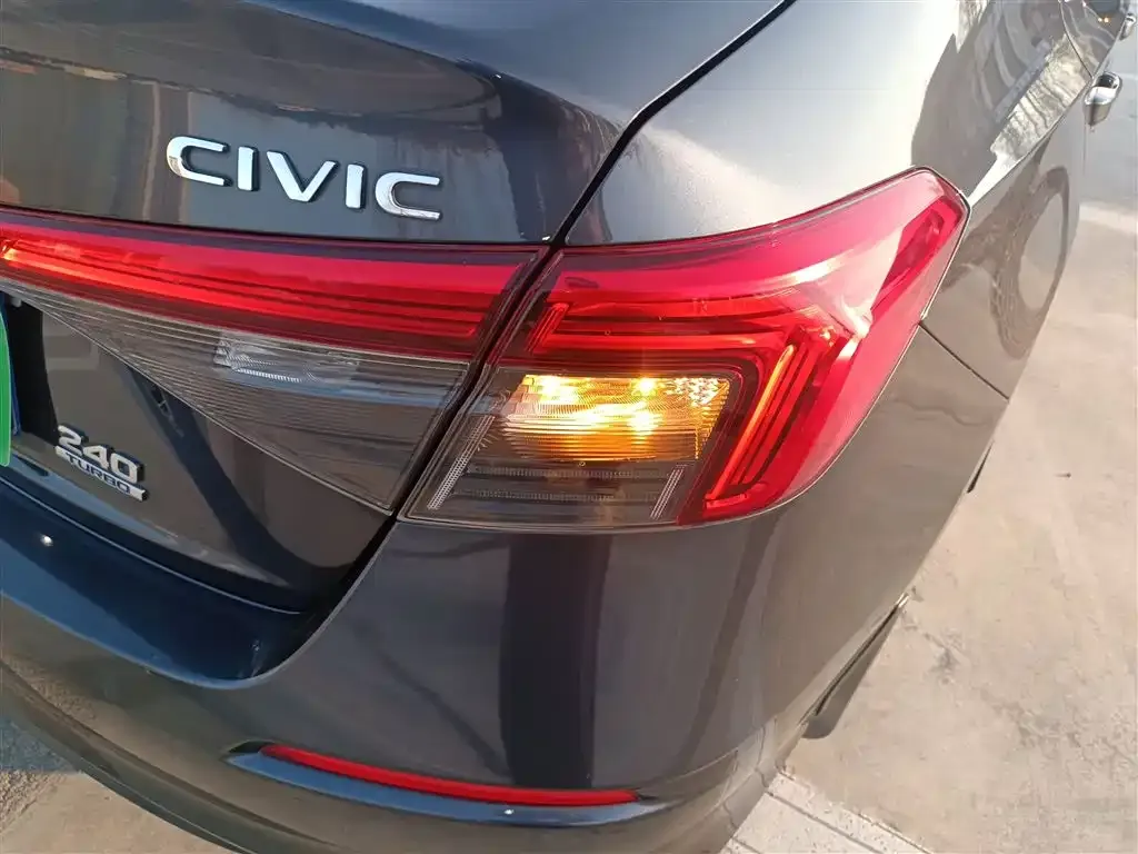 Honda Civic — фото 7