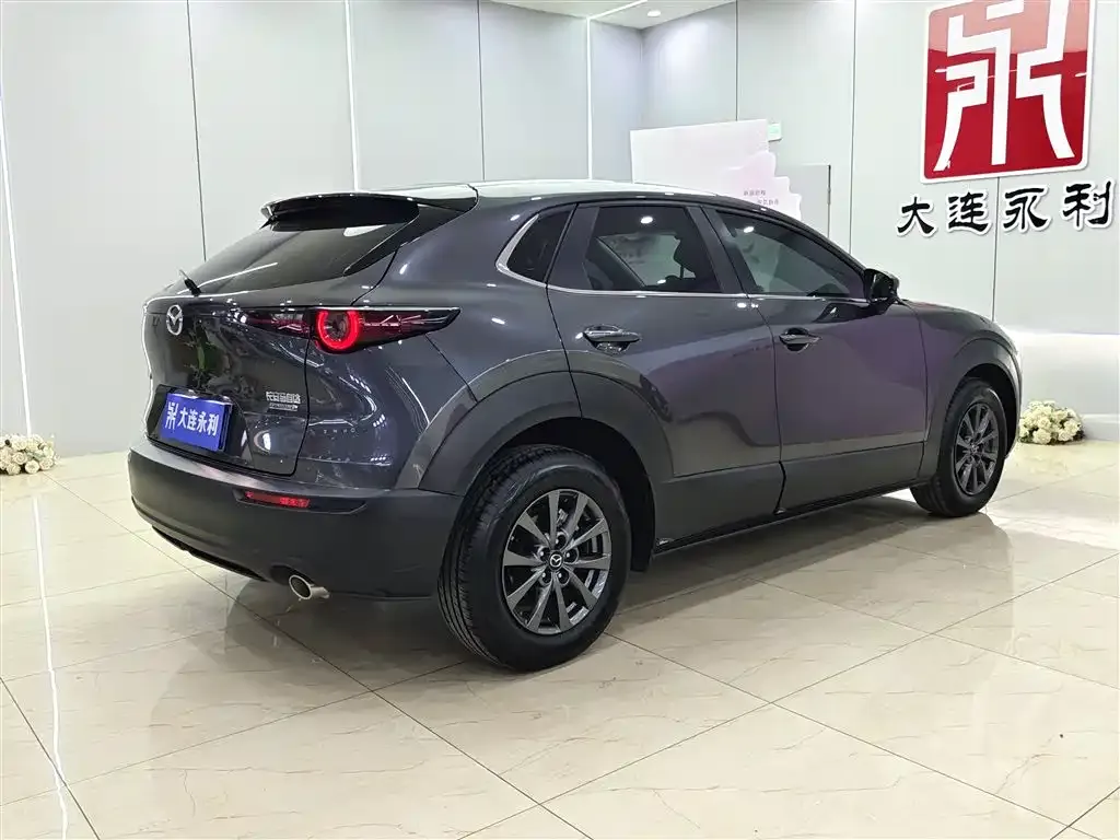 Mazda CX-30 2022 из CN, фото 2
