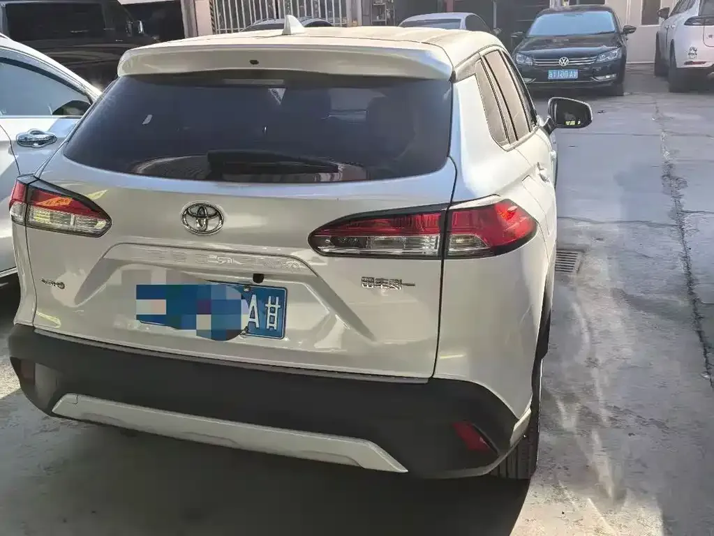 Toyota Corolla Cross 2025 из CN, фото 3