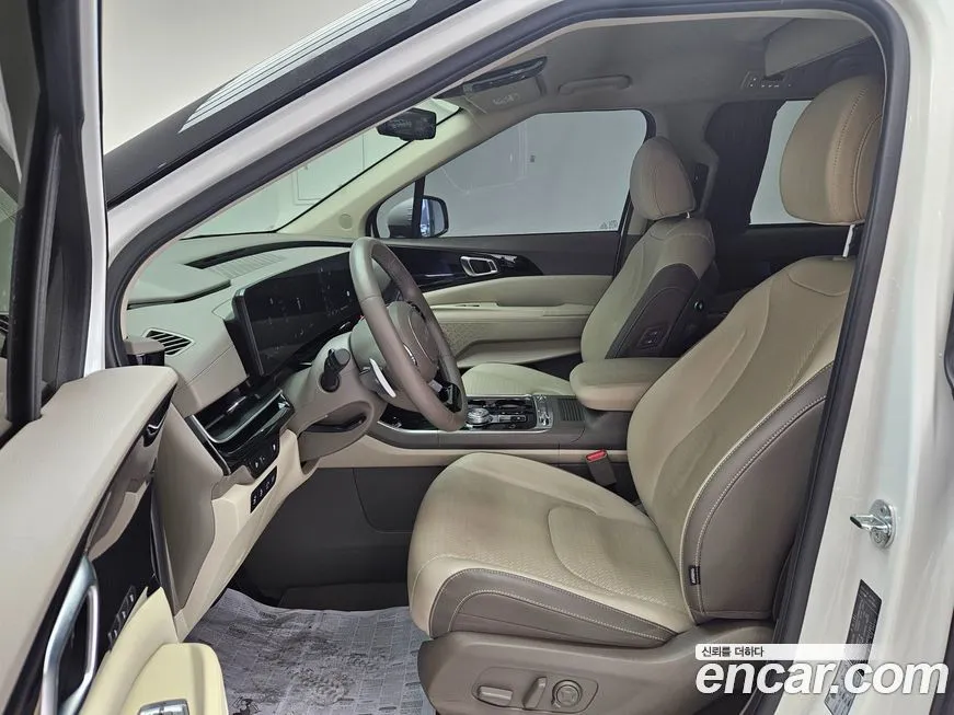 Kia Carnival — фото 10
