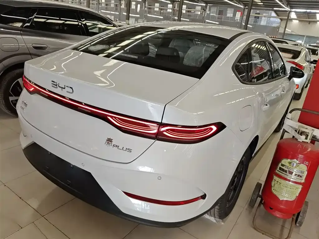 BYD Qin PLUS 2025 из CN, фото 9