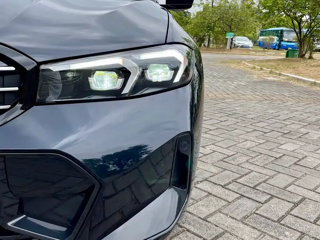 BMW 3 Series 2024 из CN, фото 8