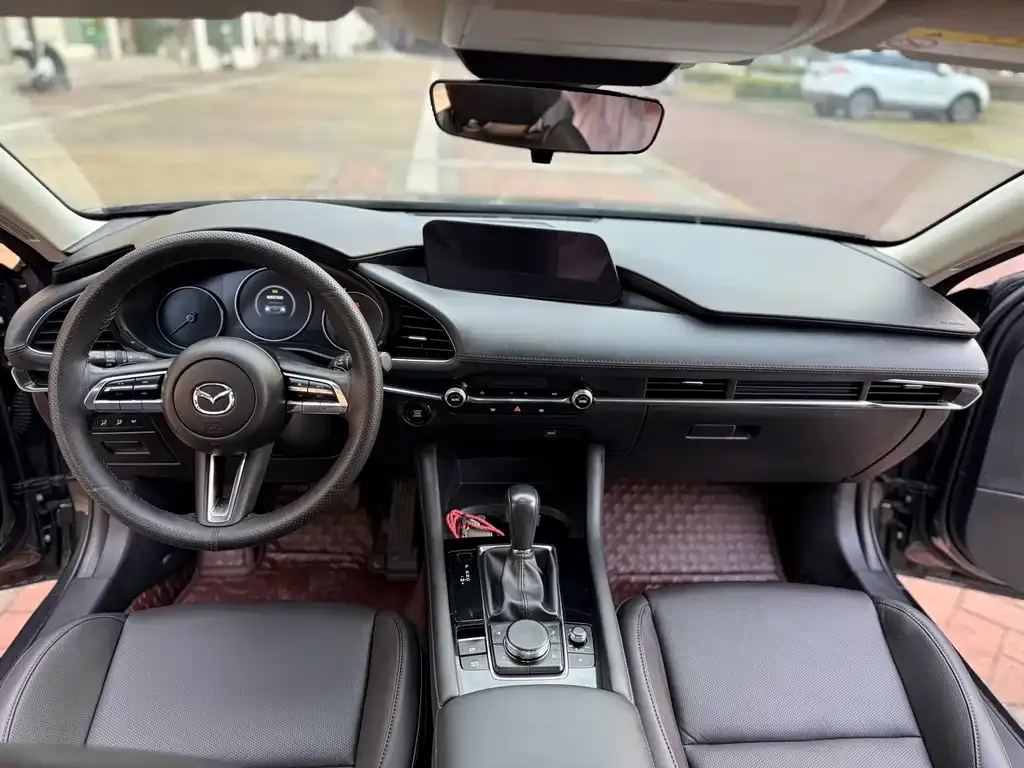 Mazda 3 Axela 2024 из CN, фото 8