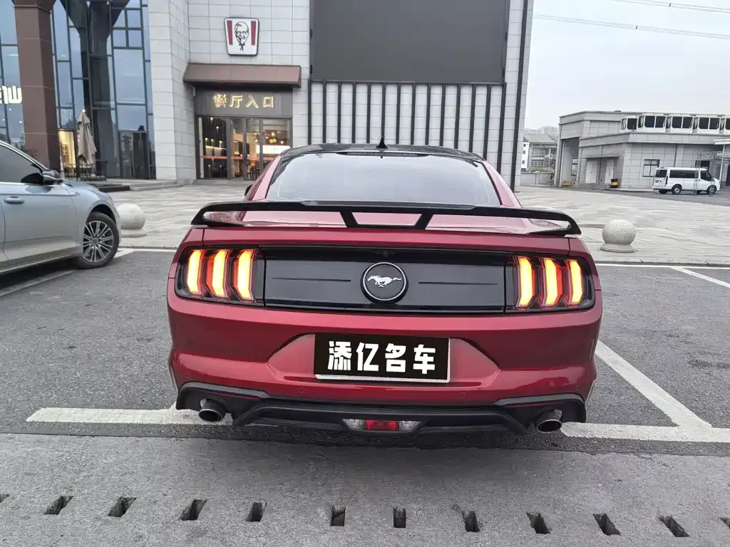 Ford Mustang 2023 из CN, фото 10