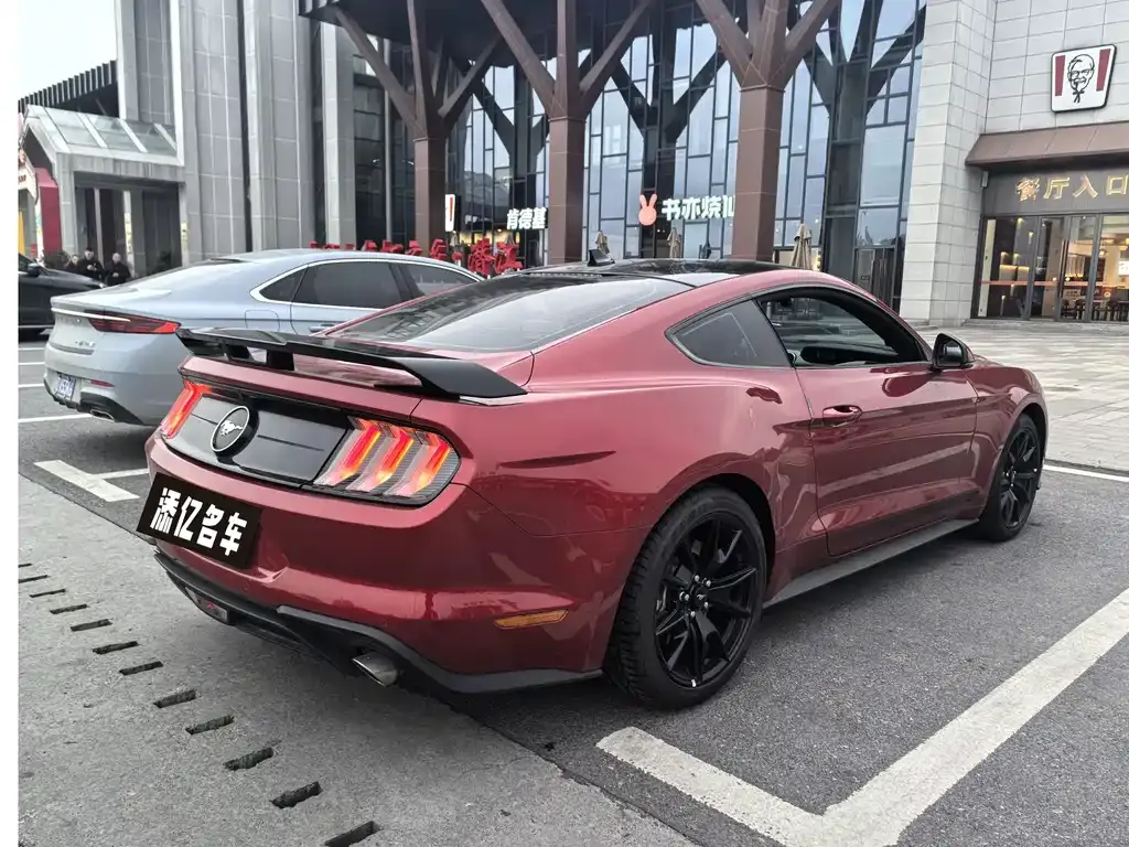 Ford Mustang 2023 из CN, фото 8