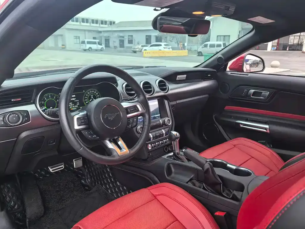 Ford Mustang 2023 из CN, фото 3