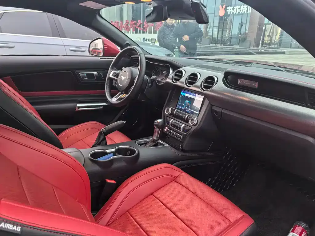 Ford Mustang 2023 из CN, фото 6