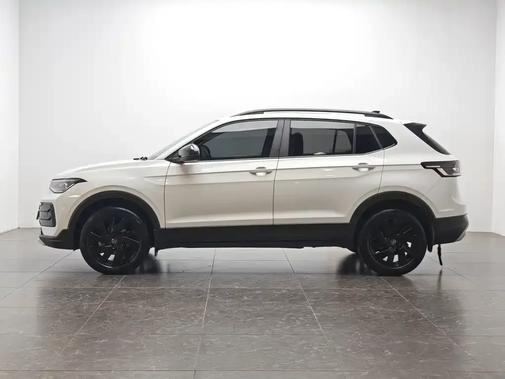 Volkswagen Tharu 2024 из CN, фото 10