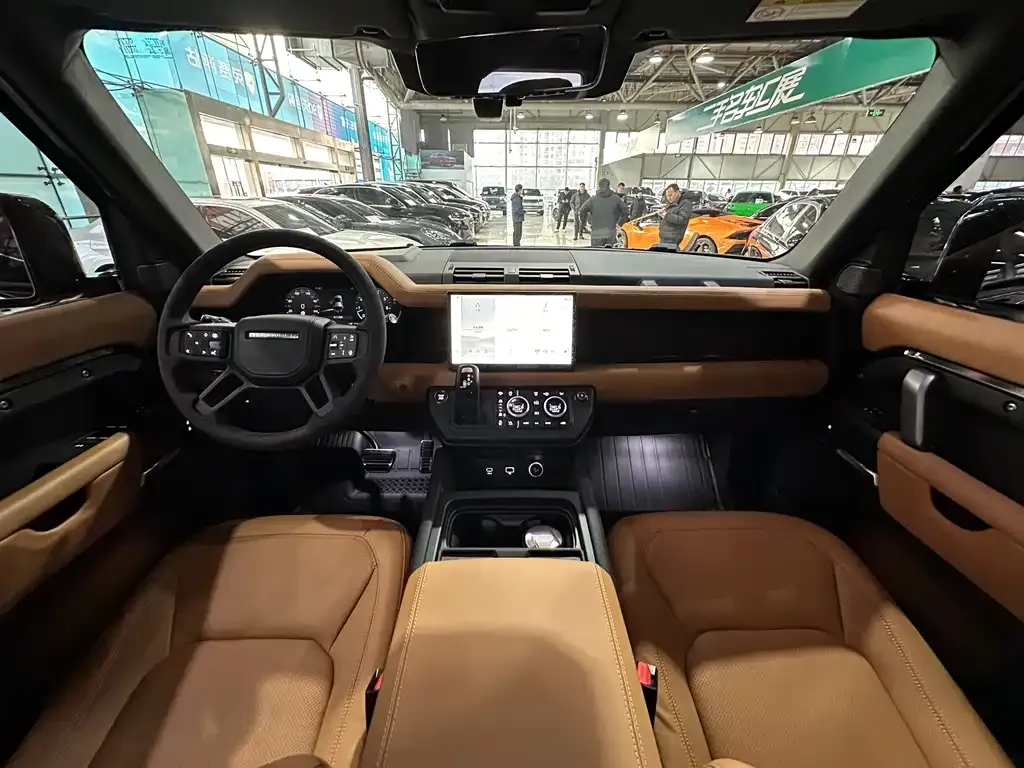 Land Rover Defender — фото 6