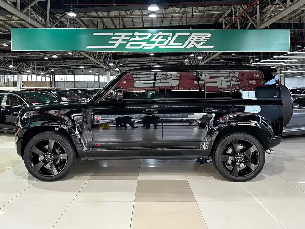 Land Rover Defender — фото 10