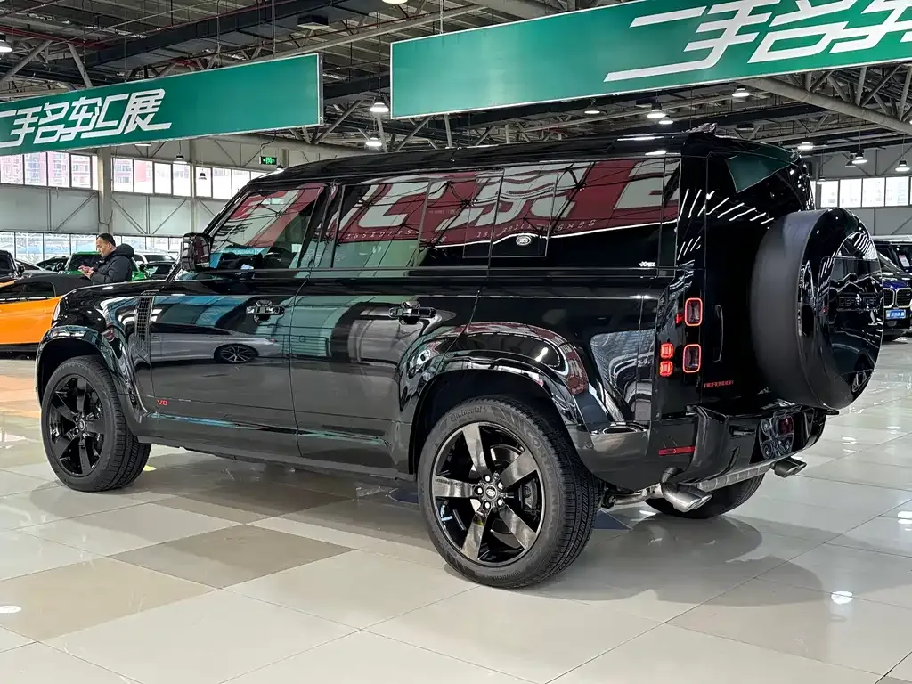 Land Rover Defender — фото 8