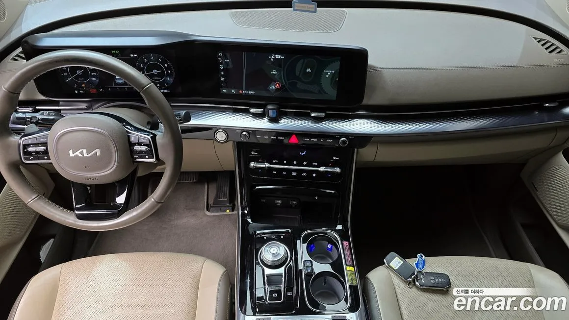 Kia Carnival — фото 10