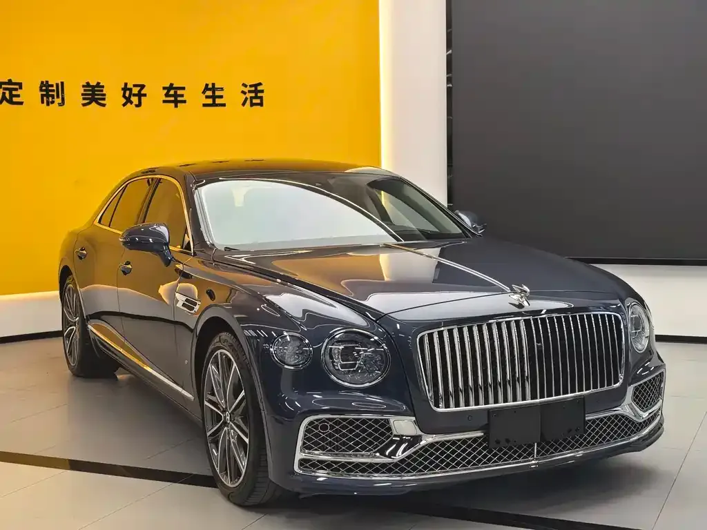Bentley Flying Spur — фото 9