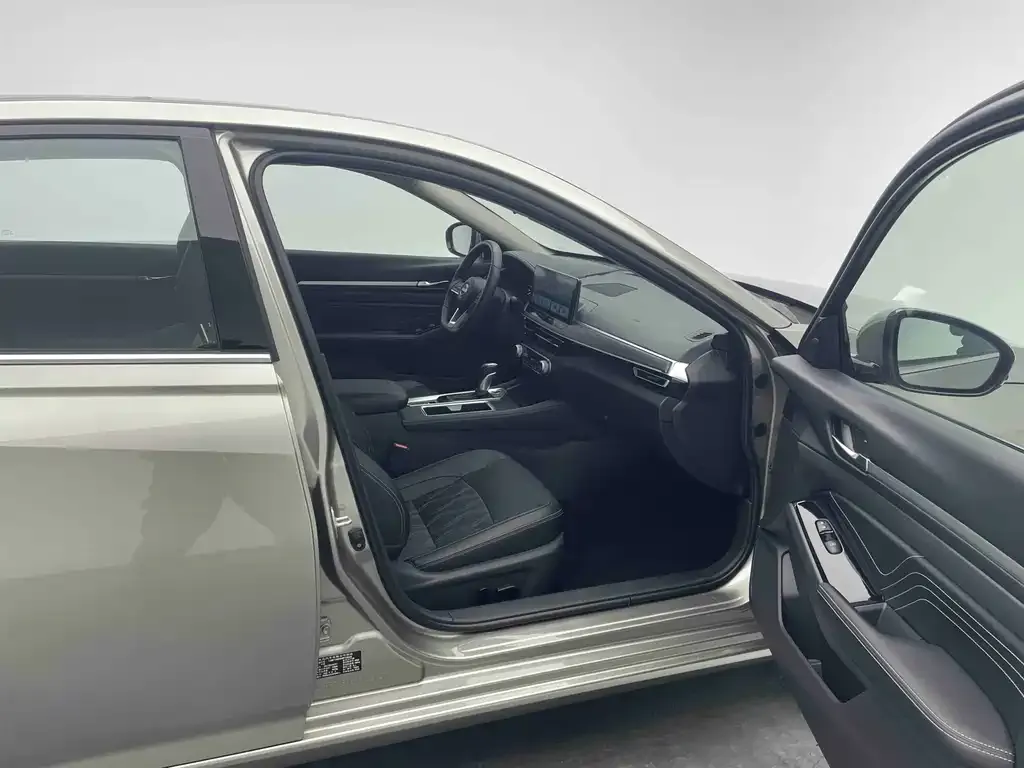 Nissan Teana 2022 из CN, фото 3