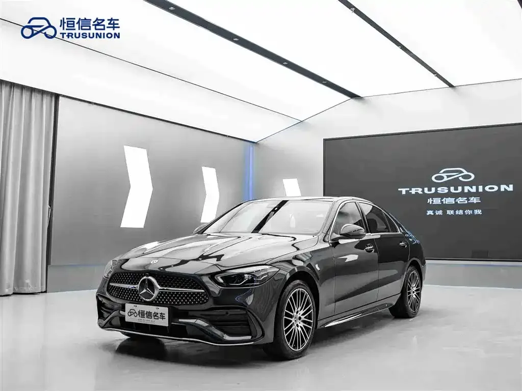 Mercedes-Benz C-Class — фото 1