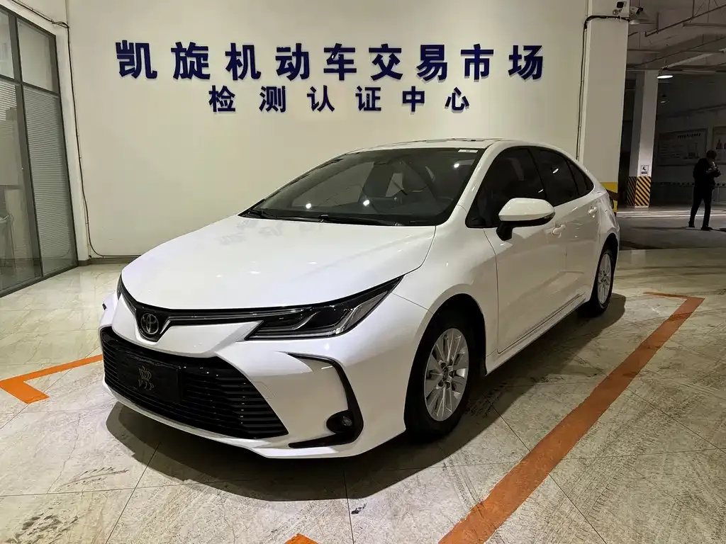 Toyota Corolla 2022 из CN, фото 1