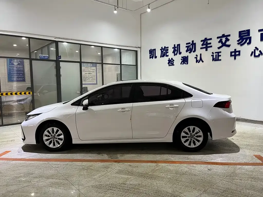 Toyota Corolla 2022 из CN, фото 7