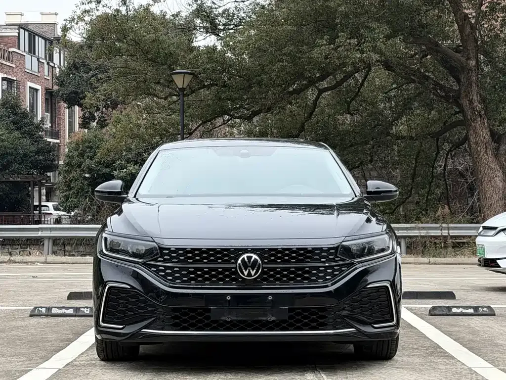 Volkswagen Passat — фото 5